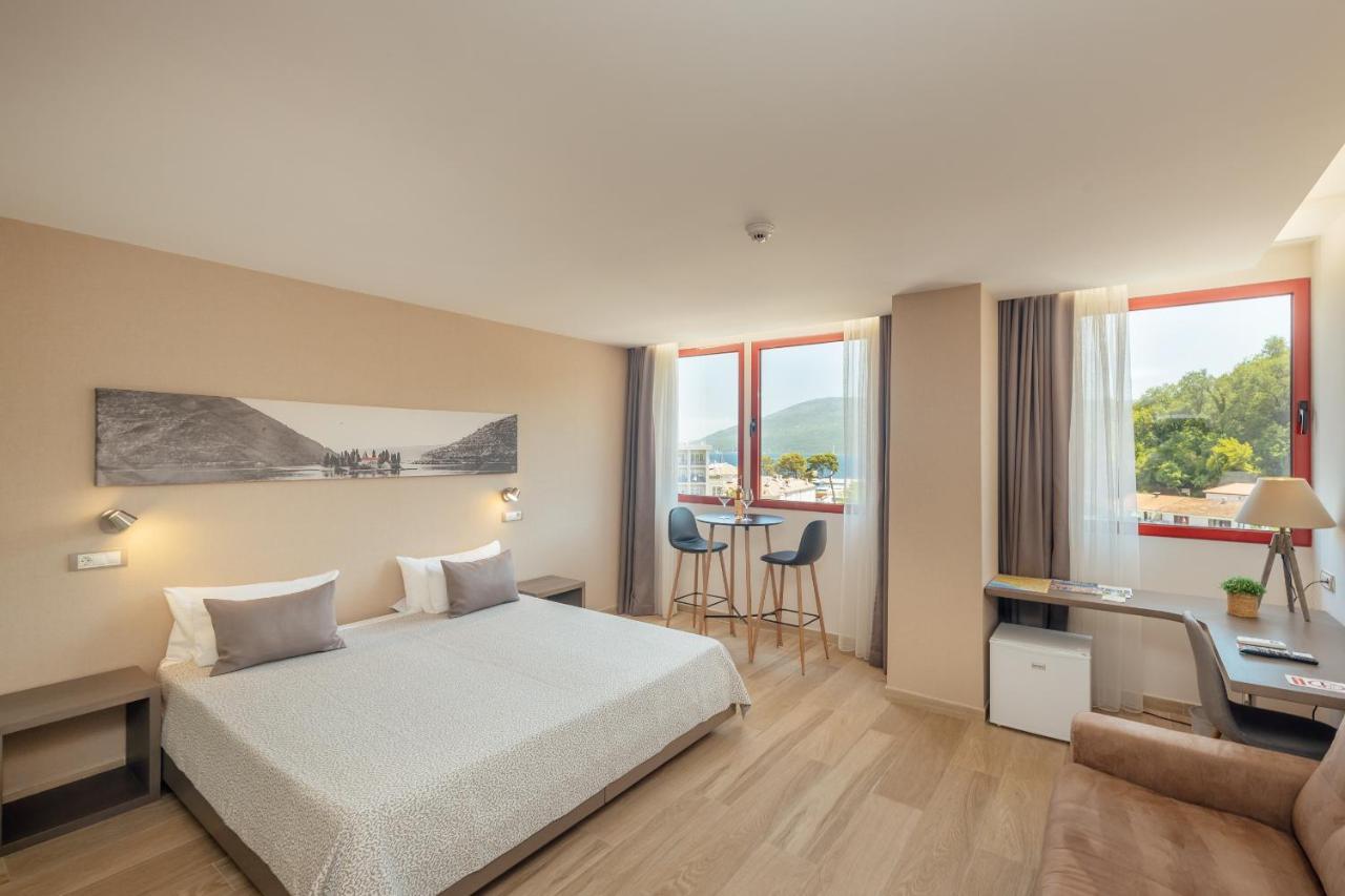 Hotel Centar Novi Herceg Novi Exterior foto